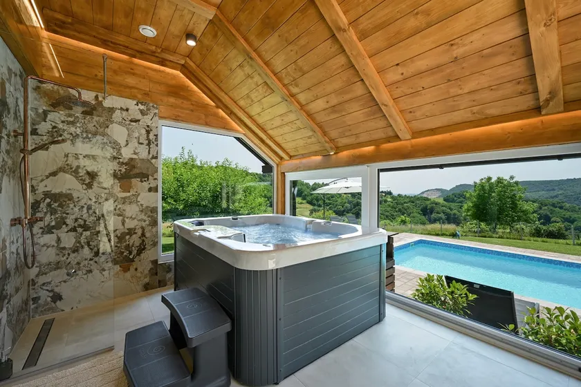 Private Villa with Pool and Jacuzzi Dreamy Hill - Image 1