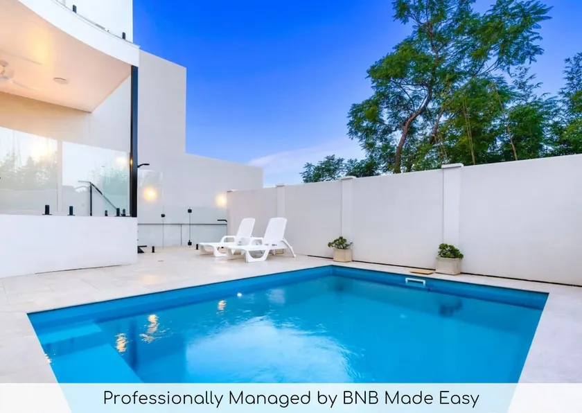 Vista Heights | Contemporary Entertainer - Image 1