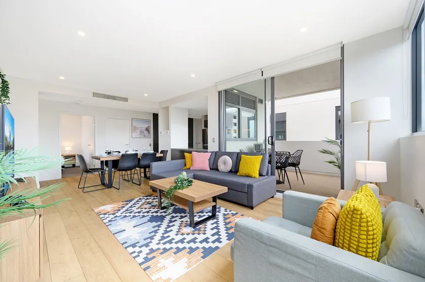 Modern 3BR Apartment - Heart of Burwood + Views - Image 1