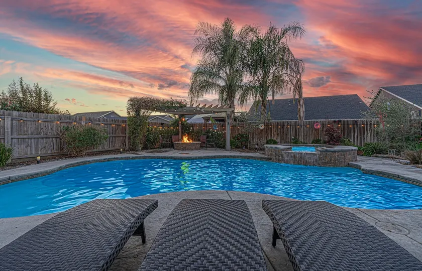 Spacious 5BR Oasis with Pool, Hot Tub & Fire Pit - Image 1