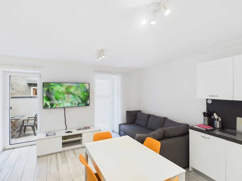 Charming Village Apt with Courtyard - Image 1