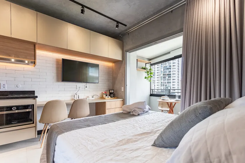Sublime Studio | American Consulate - Image 1