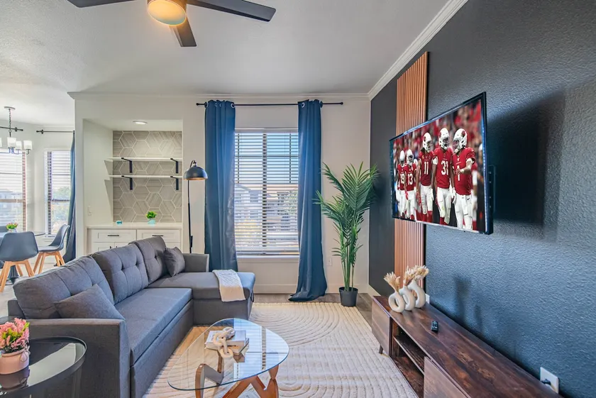Westgate Stay | Parking, Pool, Gym, Balcony W/D - Image 1