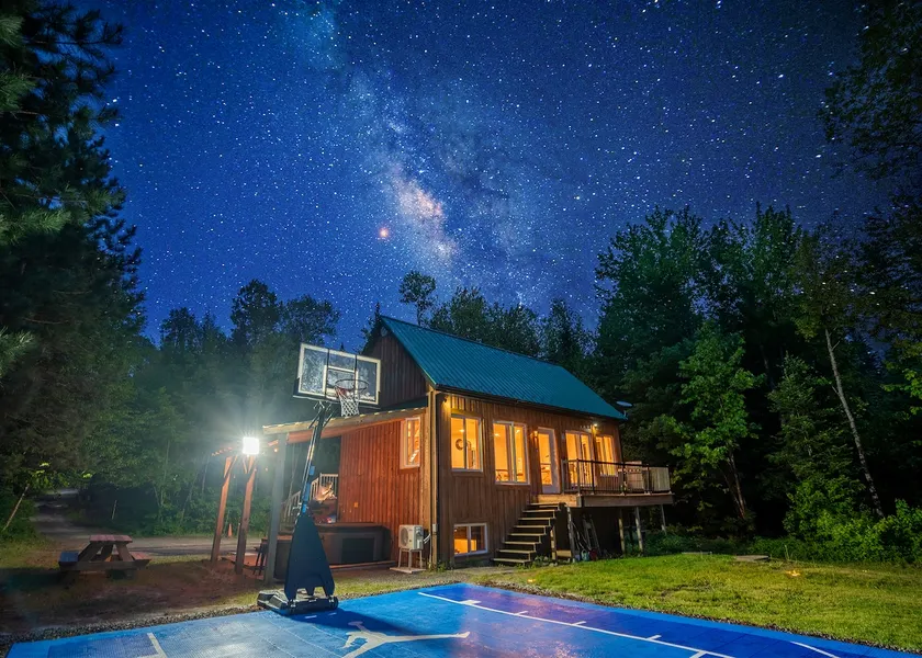 Chalet Playground Spa, nature en Mauricie - Image 1