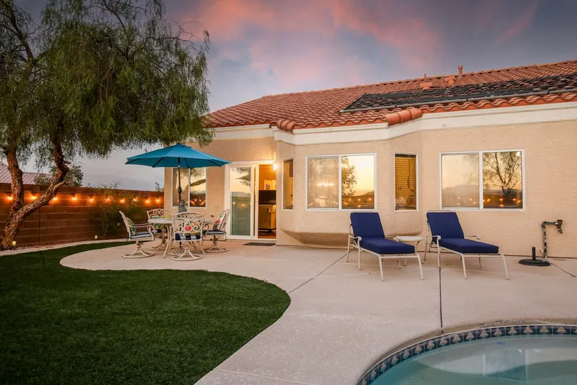Relaxing 4BR Family Home with Pool and Games - Image 1