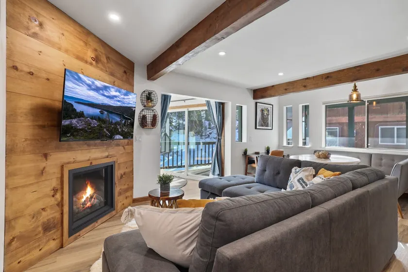 Ski In/Out | Hot Tub & Slopeside Views | Sleeps 4 - Image 1