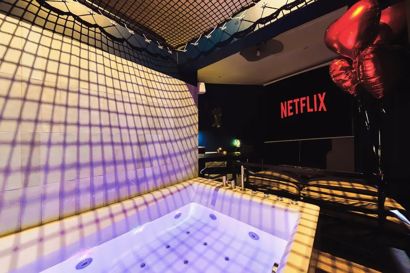 Spa & Movies Suite near Paris - Image 1