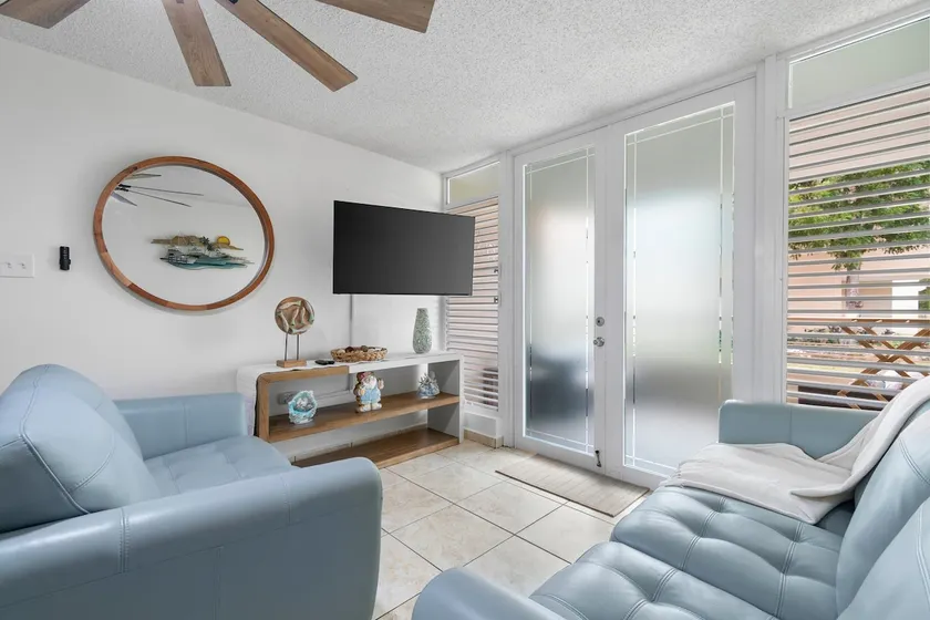 Spacious Condo with Pool 7 Minutes from the Beach - Image 1