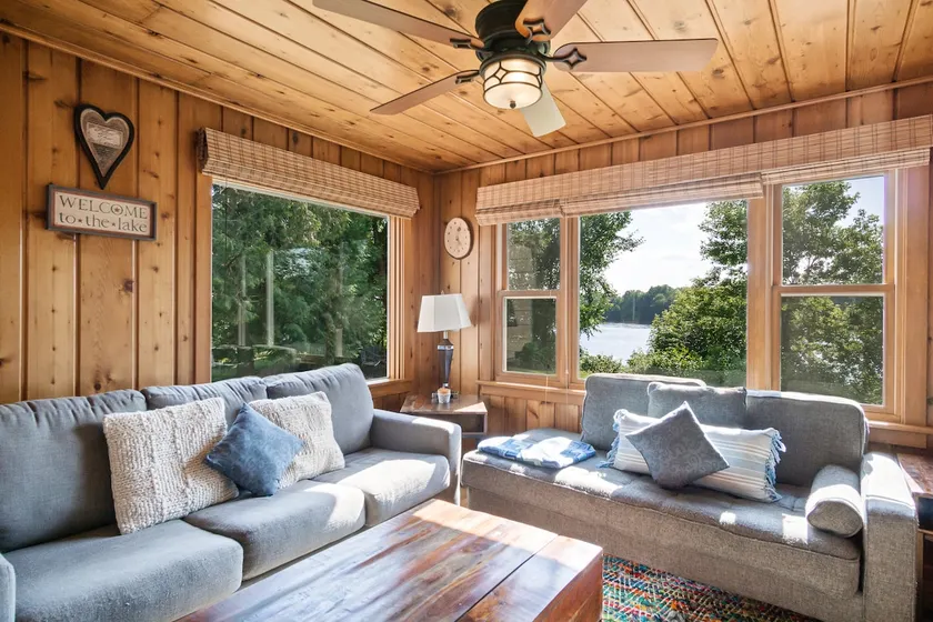 Charming Lake Wissota Cabin Retreat - Image 1