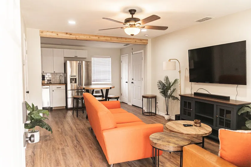 Central 3BR Retreat - Image 1
