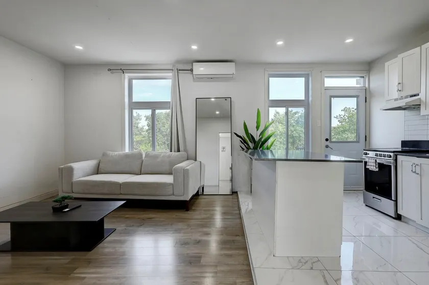 Modern MTL Getaway– A Sleek NDG Escape - Image 1