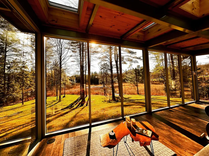 Vermont Mirror House - Image 1