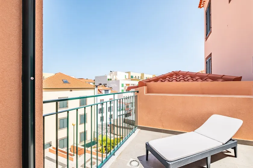 Carmo Heritage Apartment I - Image 1