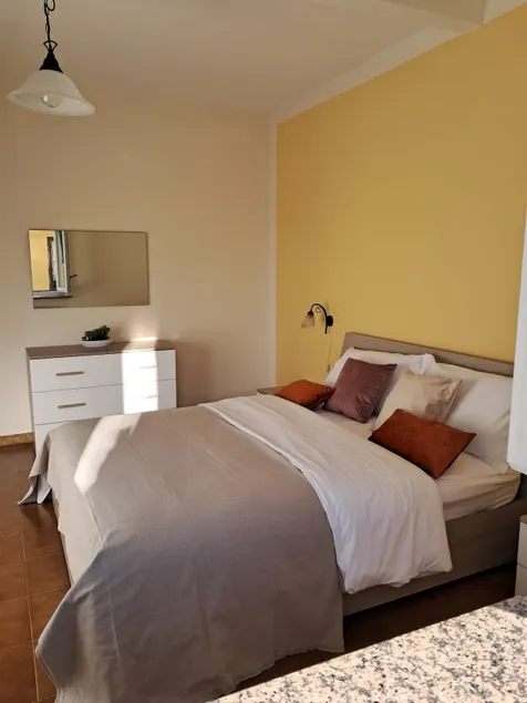 Apartment 900 meters from the center - Image 1
