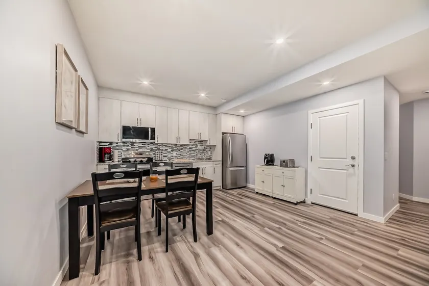 Brand New 2 bedroom guest suite - Image 1