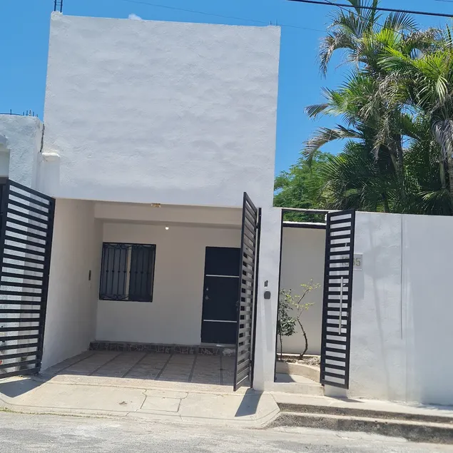 ”Fuego Nuevo” house with garage - Image 1