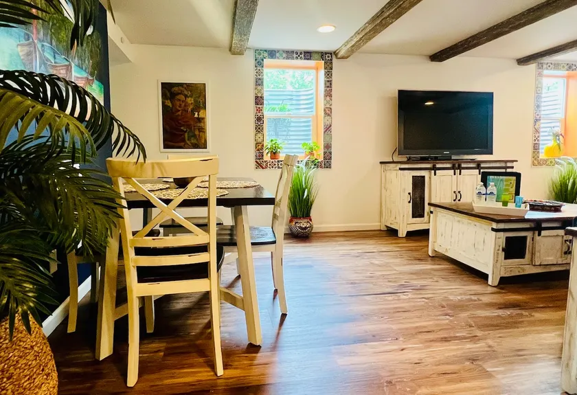 El Encanto - A Private Apartment - Image 1
