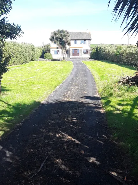 Ard Na Mara Ballymore, Dingle 4 bedroom house - Image 1
