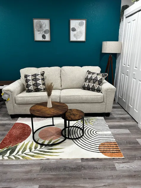 Private Studio Suite in Central Orlando With Full kitchen - Image 1