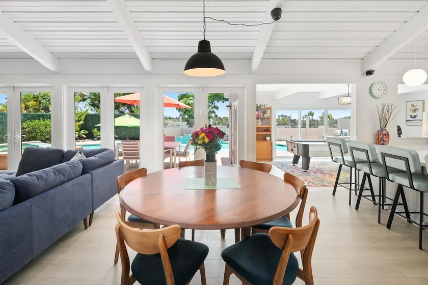 San Diego Oasis- A Retro Retreat w/ King Size Bed! - Image 1