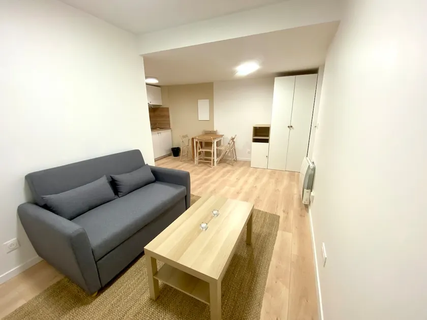 Comfortable studio near the train station, Paris in 22 minutes - Image 1