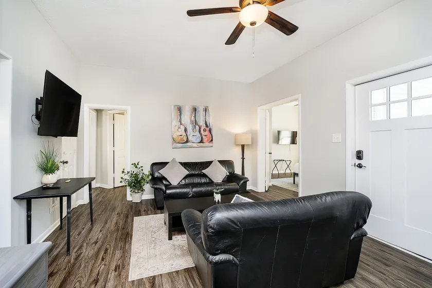 Fun 3BR Noblesville Home Sleeps 7+ Arcade Game - Image 1