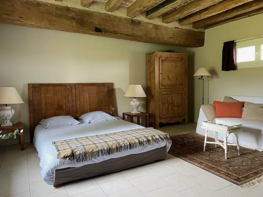 Private suite in the countryside, 5 minutes from t - Image 1