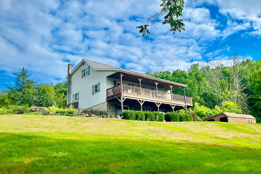 Catskills Moore Hill House - Image 1