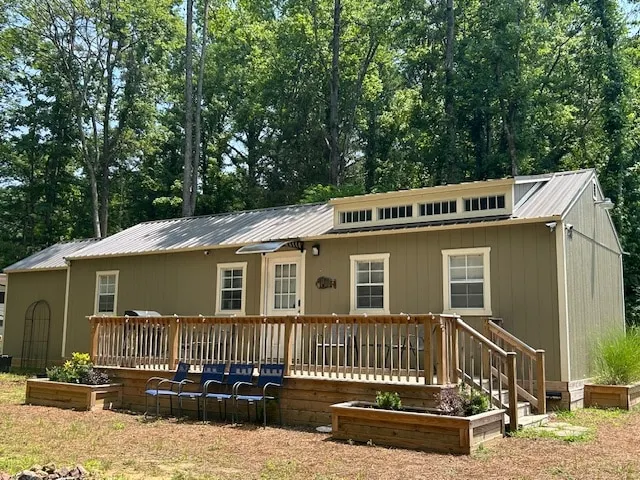 Mountain View Fish Camp - Image 1