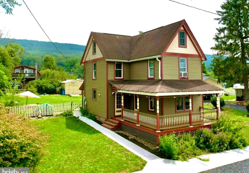 Sweetwater: Steps to Lake; 25 mi to PSU; PETs ok! - Image 1