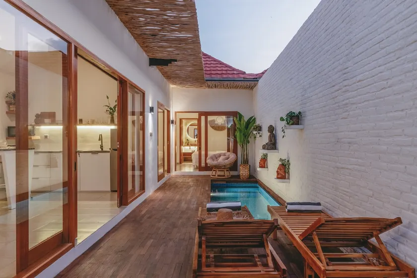 2BR Villa with Private Pool - 7mins to Beach - Image 1