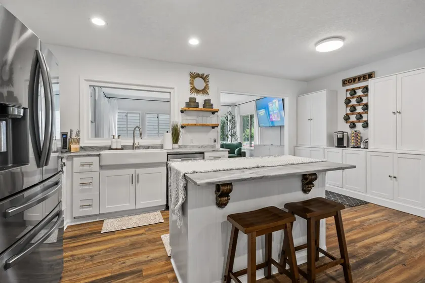 REMODELED Home, KING Beds, FAST WiFi - Image 1