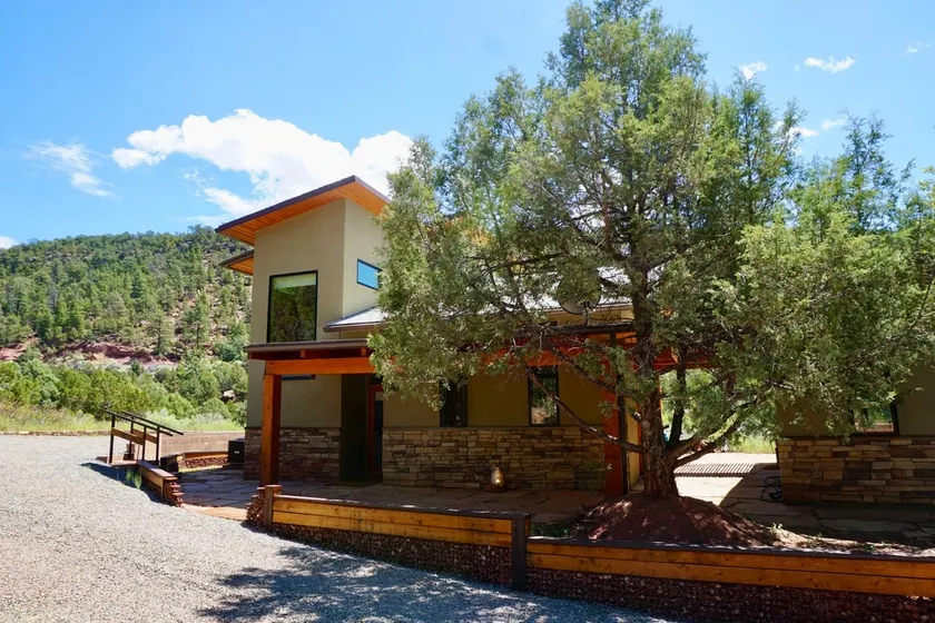 *Canyon View Casita* on 11-acre Santa Fe Ranch! - Image 1