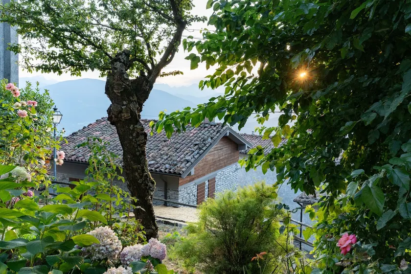 Villa Loris - History & Luxury - Image 1
