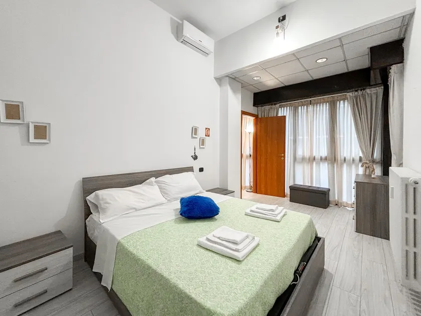 Modern and quiet loft, 10 minutes from Milan - Image 1