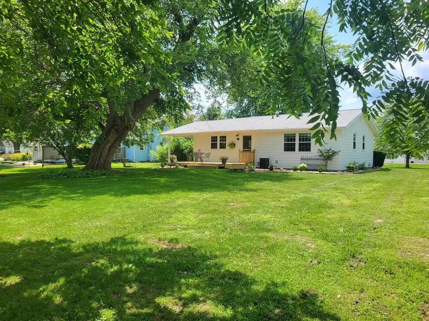 The Groveland Cottage - Image 1