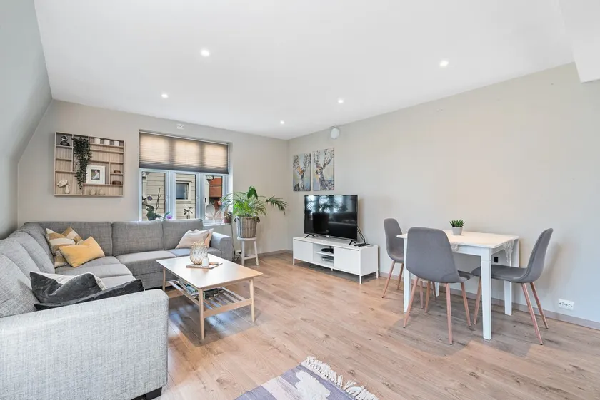 Stylish & Bright Penthouse - Office - Sentral - Image 1