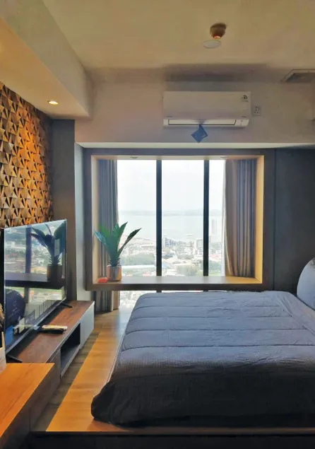 Seaview 55th Floor Unit Pollux Batam - Image 1