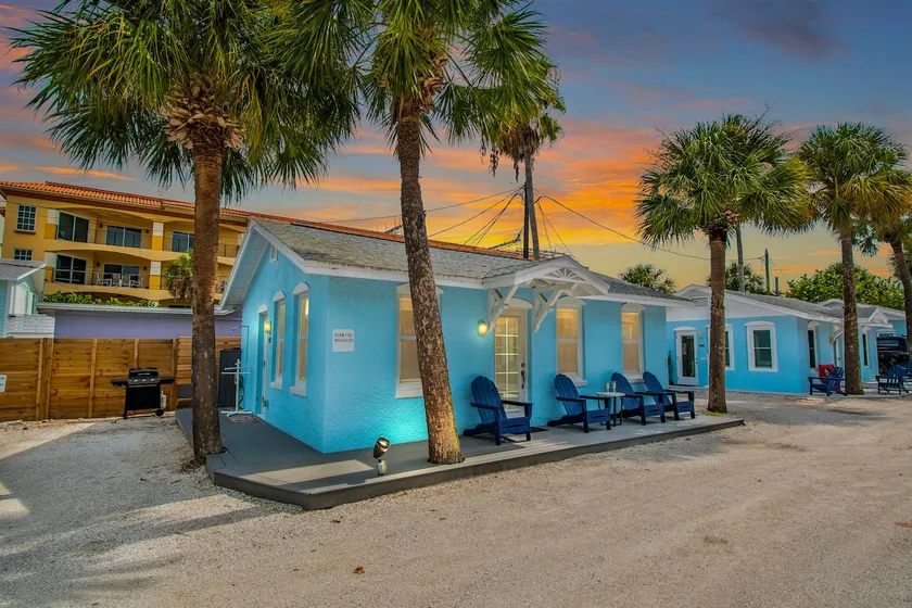 Steps to Seawall: Cozy Indian Rocks Beach Cottage - Image 1