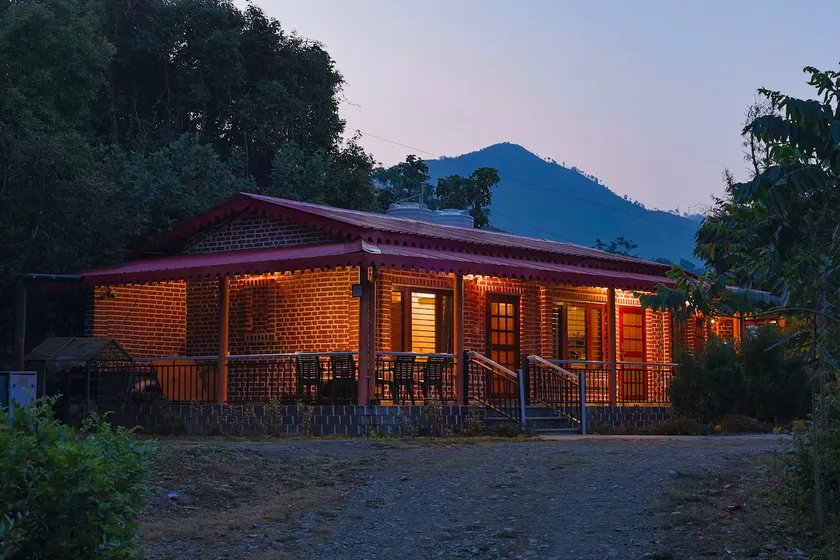 Villa near kainchi dhaam - Image 1