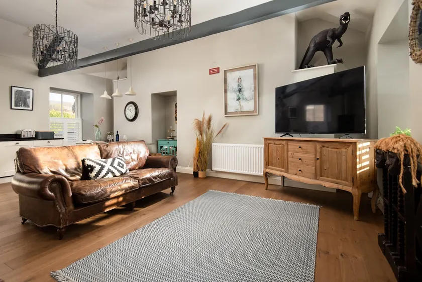 Luxurious 2 bedroom apartment in central Berwick - Image 1