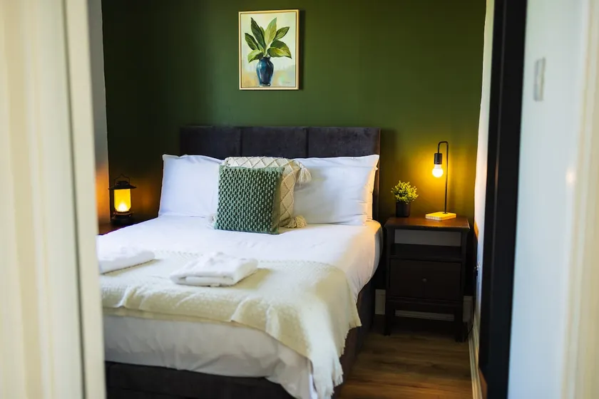 Durham Hideaway - Image 1