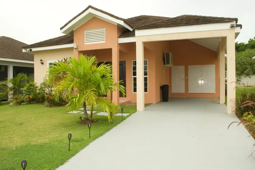 Paradise Breeze Edgehill- Boscobel Ocho Rios - Image 1