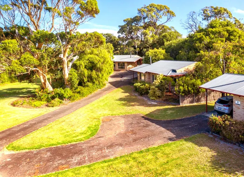 Spring Bay Villa 2 - Image 1