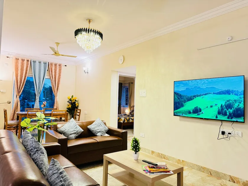 Evara Kondapur Retreat Luxury 3BHK fully Equipped Apt - Image 1