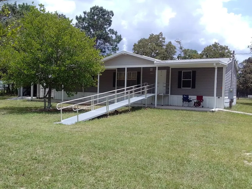 Cozy Handicap friendly get away home with hot tub - Image 1