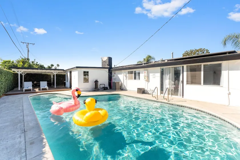 5 min Disney! Hot Tub + Pool + Theater + Game Room - Image 1