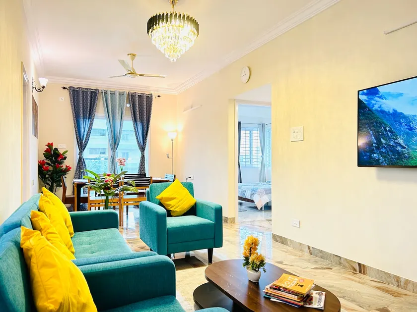 Elegant 3BHK Apt near Gachibowli with All Amenities - Image 1