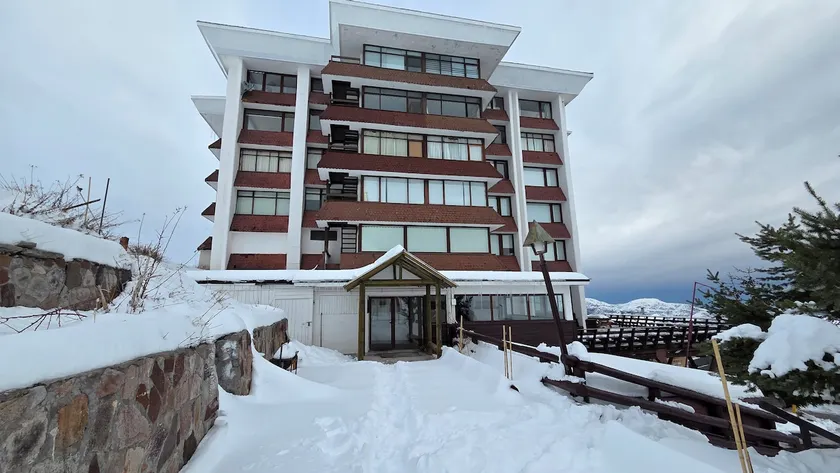 DEPARTAMENTO El COLORADO SKI - Image 1