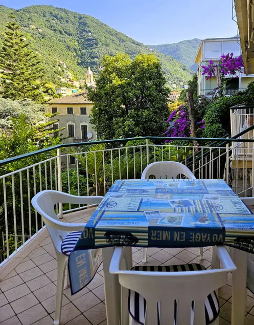 Relax within walking distance of the sea. [Terrace] [Garage] - Image 1